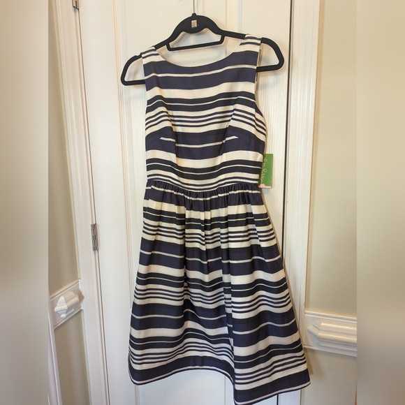 Lilly Pulitzer Dresses & Skirts - Lilly Pulitzer Eryn Stripe Dress Navy size 4